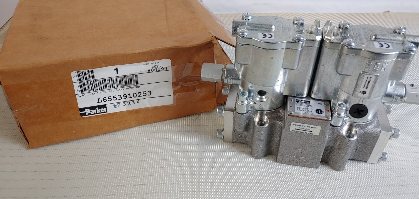 Parker L6553910253  3/8" 2 Pos Double Solenoid Valve