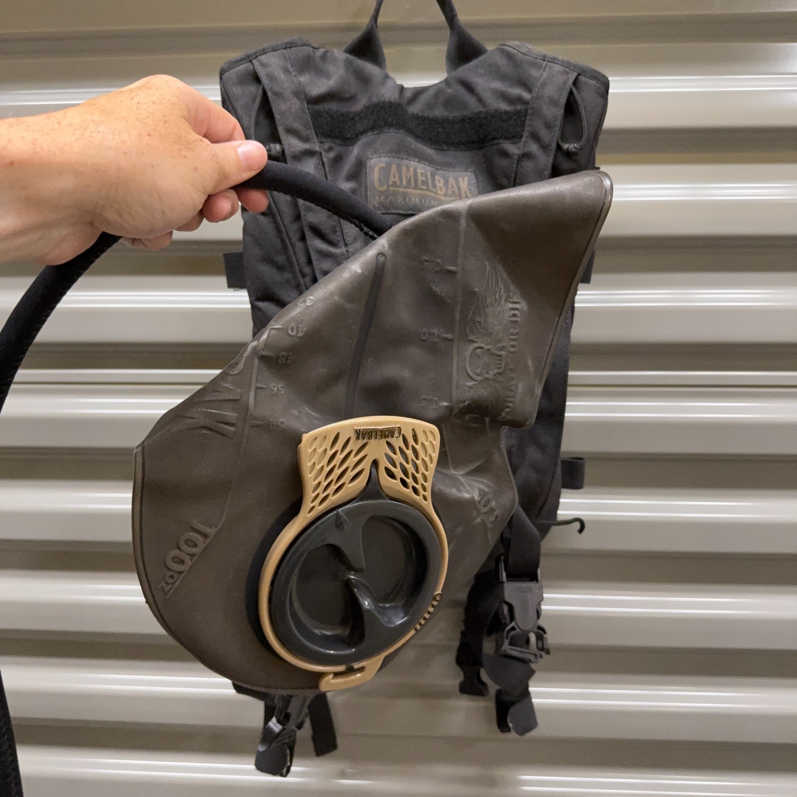 CamelBak Maximum Gear 3L Hydration Backpack Black Outdoor w Bladder