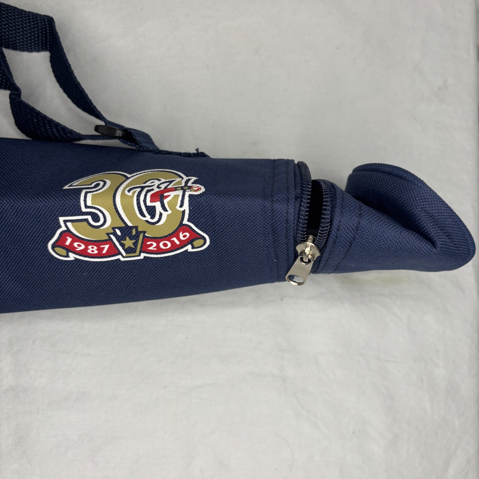 PABST Blue Ribbon NEW Portable Can Cooler Cylinder Stack Shoulder Handle Zip