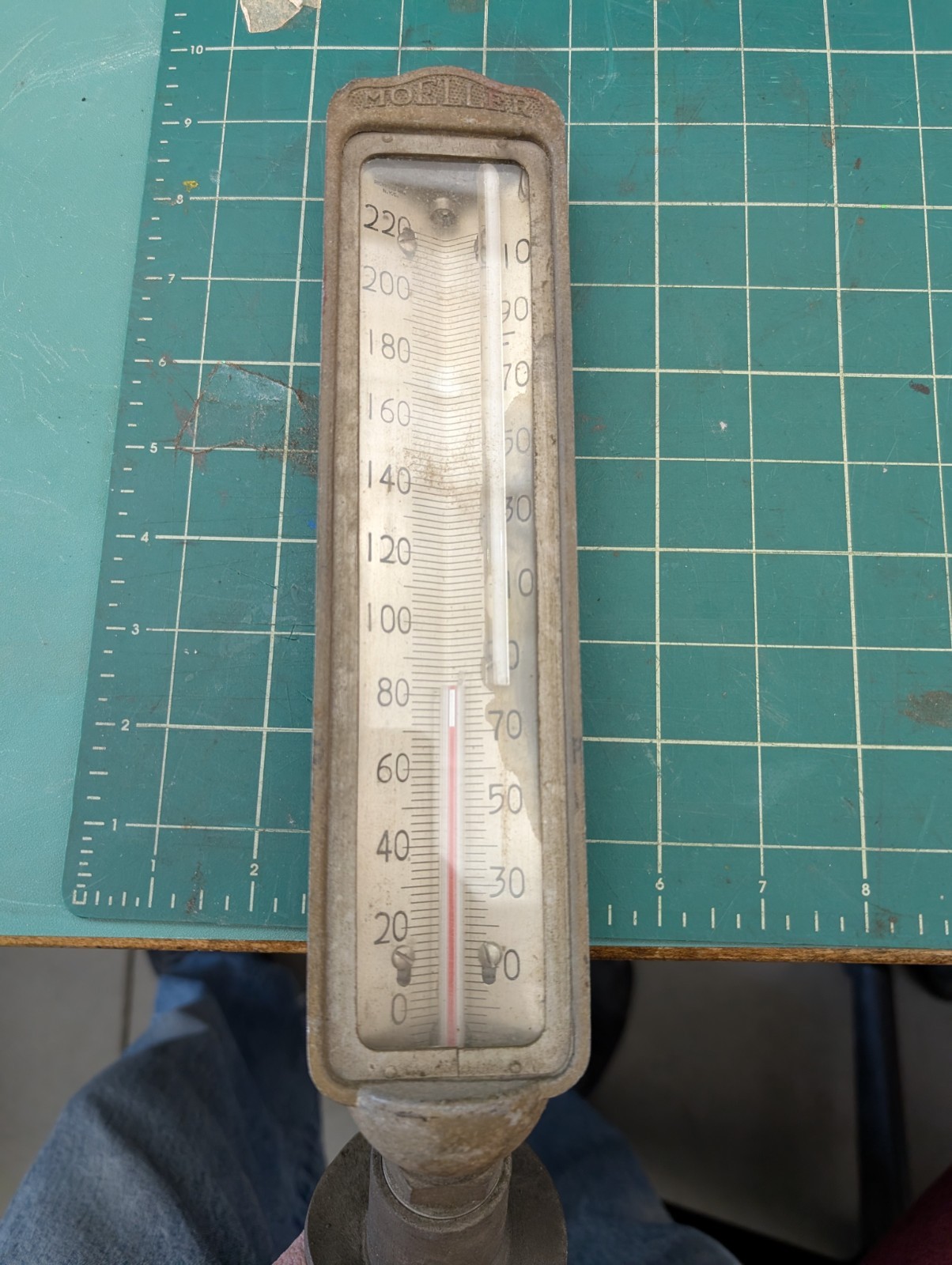 BROKE Vintage Moeller Industrial Temperature Gauge Richmond Hill, N.Y. !Charity!