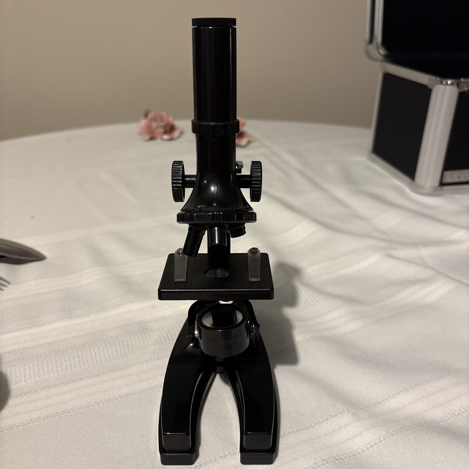 Smithsonian Microscope 150x 450x 900x