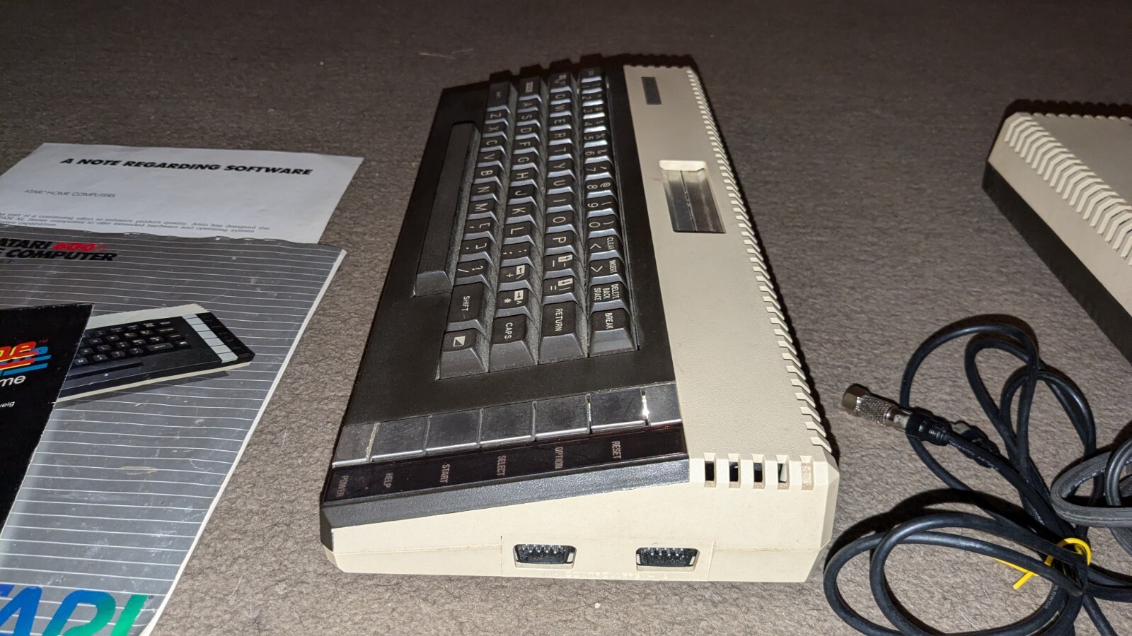 Atari 600XL Home Computer Complete W/ Manual And Hook Ups Game Is Master type