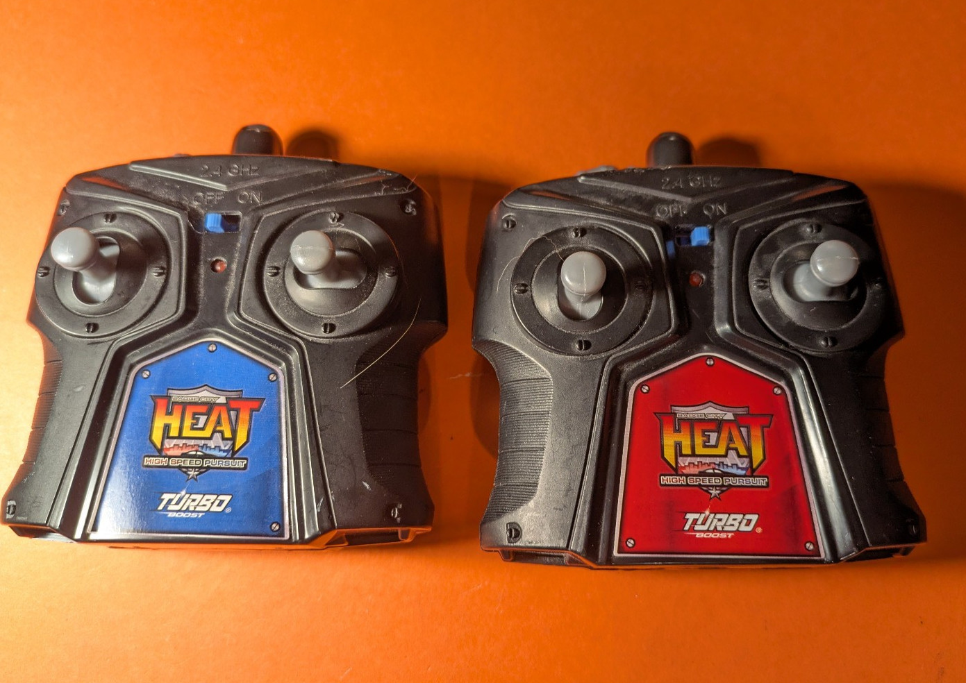 Lot of 2 Jada RC Remote Control Heat Hi Speed Pursuit Turbo  Model 84209