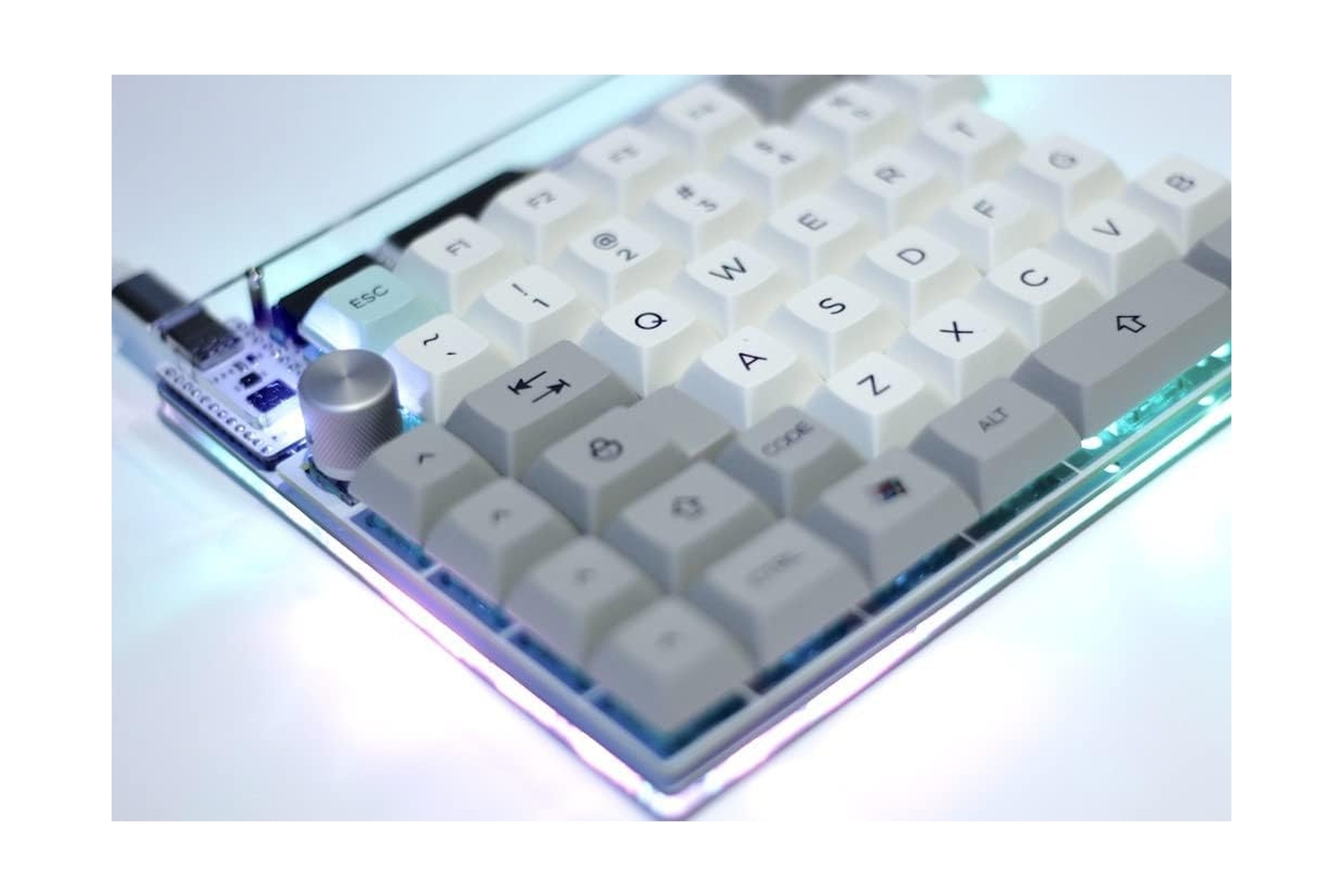 SNAP 75% Mechanical Keyboard Kit (Plus - Black) PLUS - Black