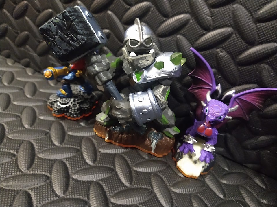 Skylanders Giants: Crusher, Cynder, and Sprocket