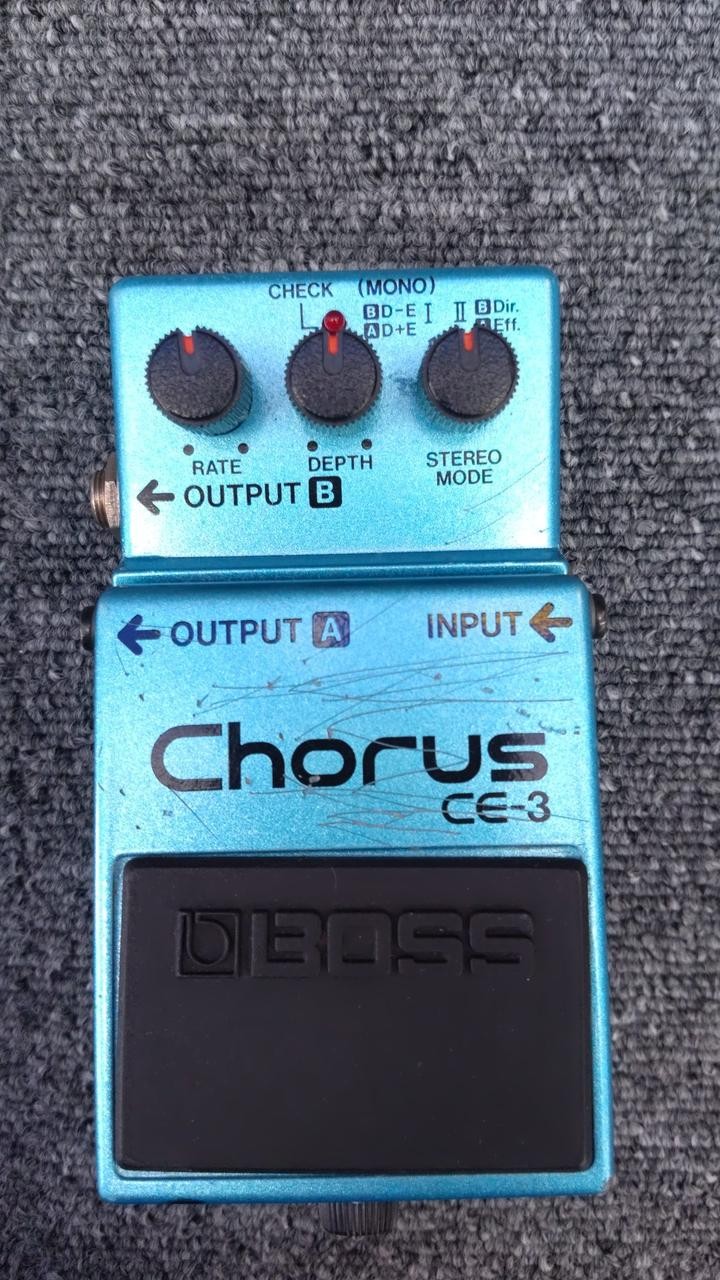 Boss CE3 Chorus Pedal Guitar Effects Unit Vintage Authentic Ready Now