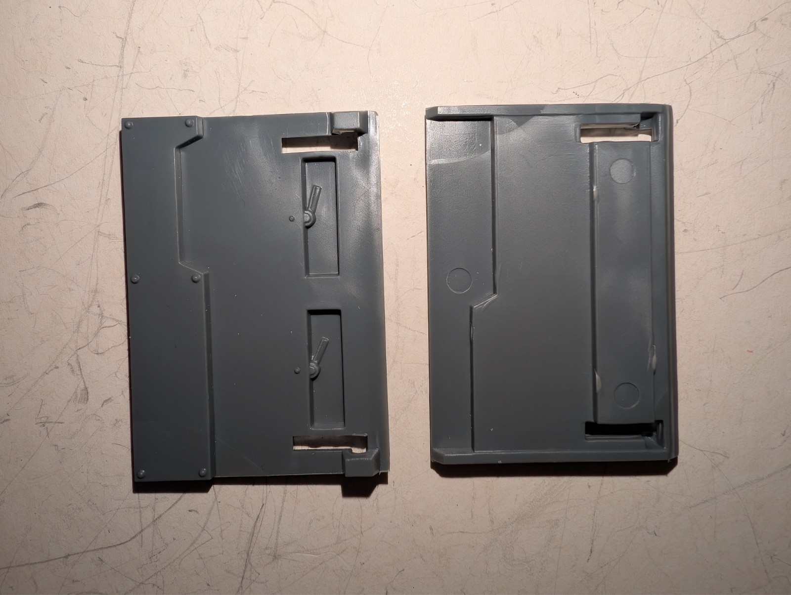 GW 40K - Space Marines - Rhino Mk2 front panel bits