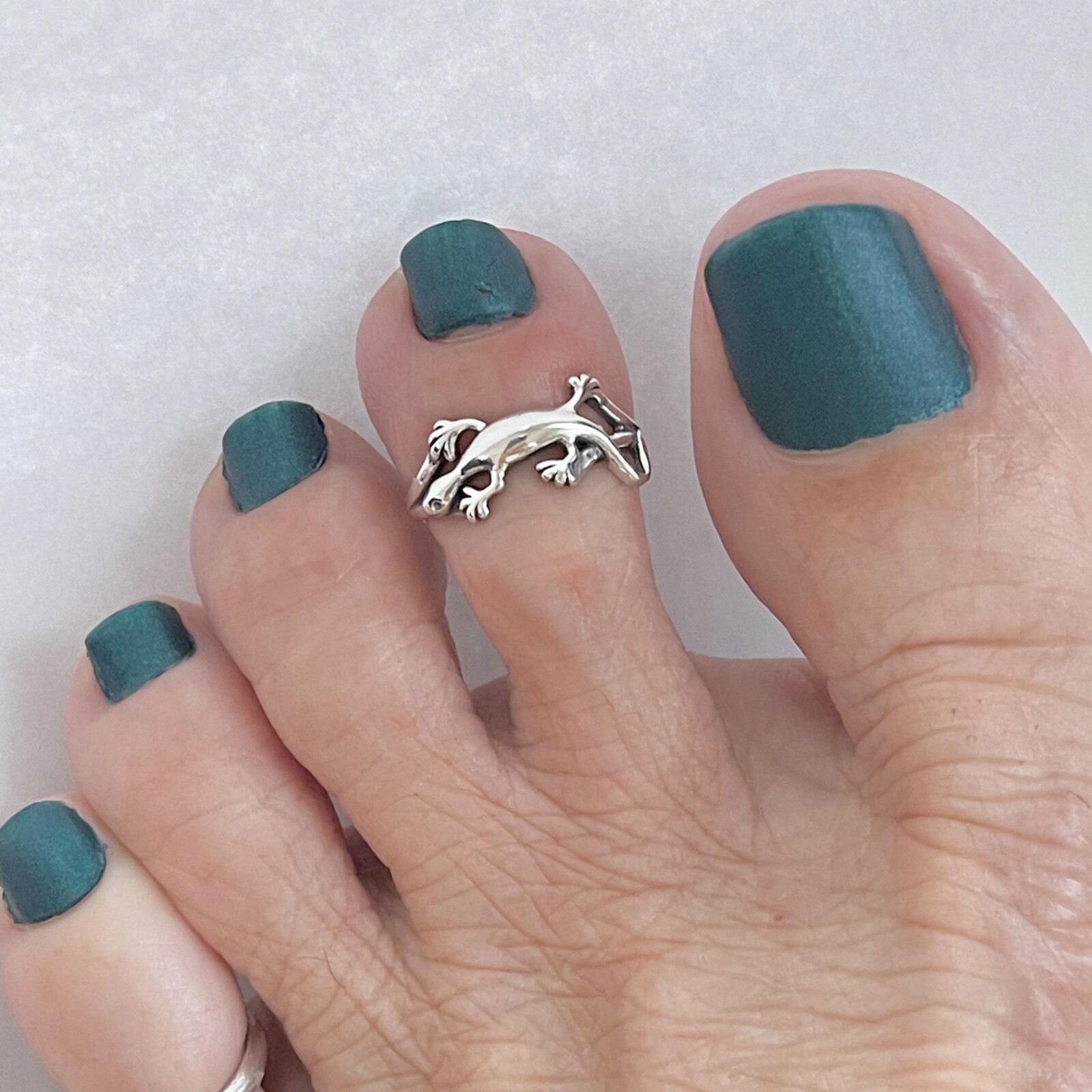 Sterling Silver Lizard Toe Ring, Silver Ring, Midi Ring, Gecko Ring, Animal Ring