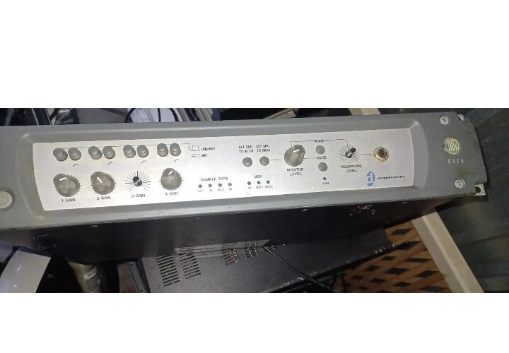 DIGIDESIGN DIGI 002 RACK MOUNT PRO AUDIO STUDIO RECORDING no cable