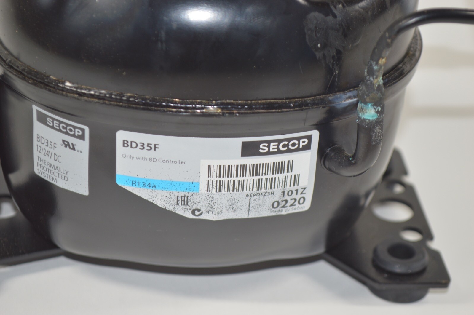 Secop BD35F Direct Current (DC) Mobile Compressor 12/24V R134A