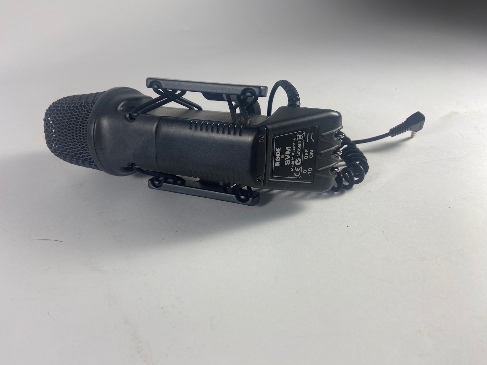 RØDE SVM Stereo VideoMic – X/Y Condenser Microphone – Camera Mountable