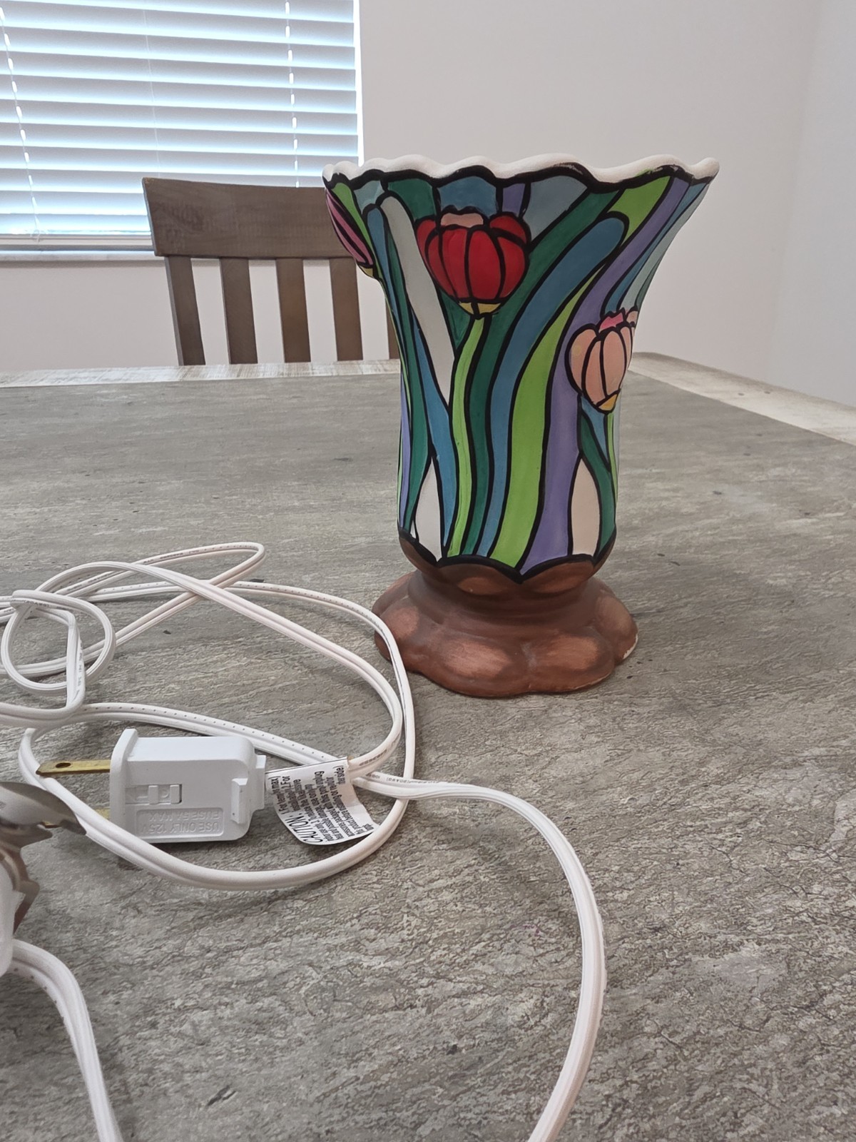 Tulip Vase Nightlight Matte Transfar International Corp Hand Painted Mold Lamp