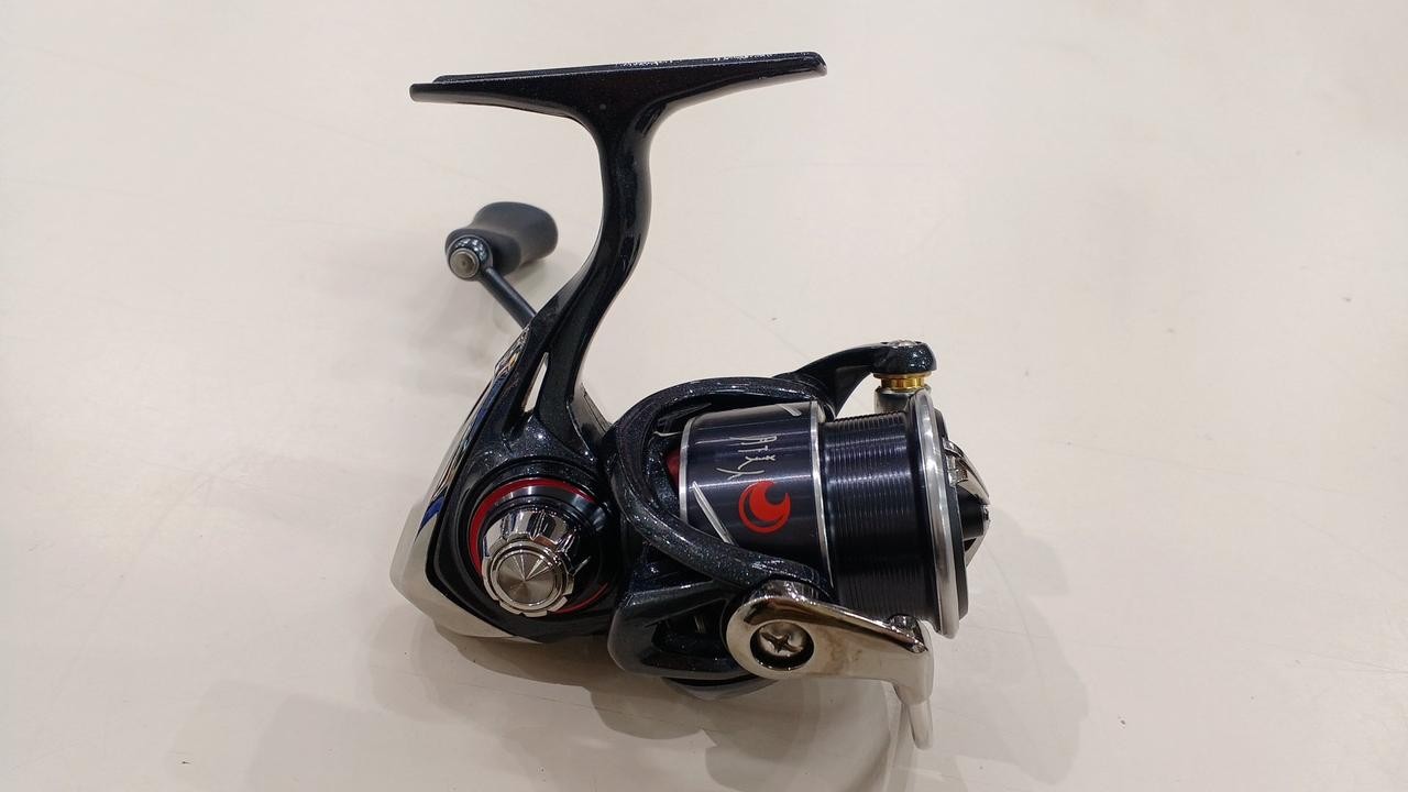 DAIWA 20 Gekka Bijin X LT 2000S-P Spinning Reel