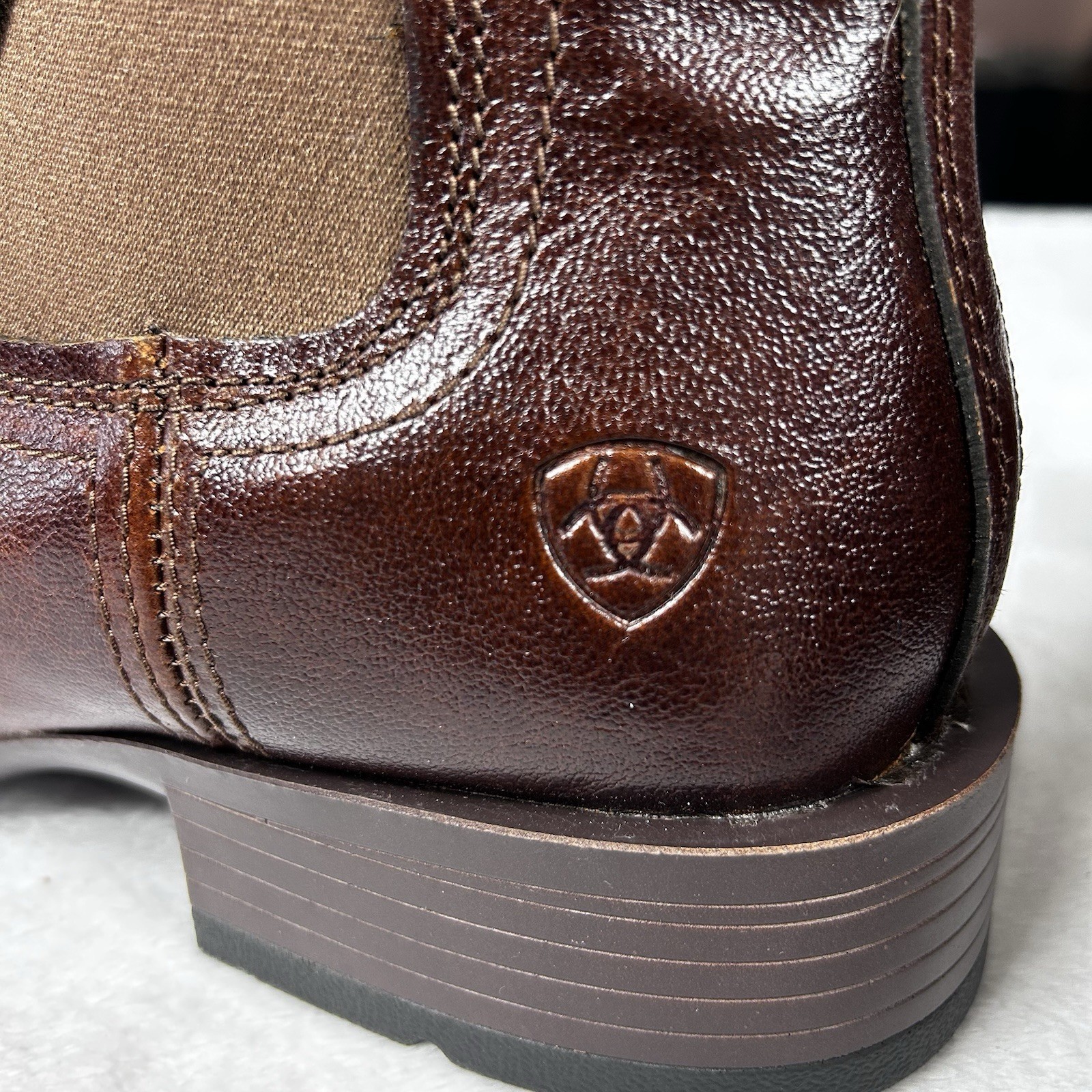 Ariat Booker Ultra Square Toe Western Boots Men's Size 11D Royal Brown Leather