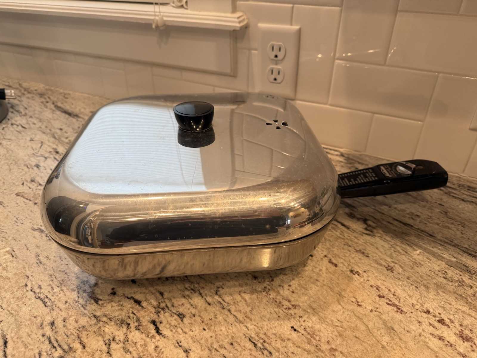 Sunbeam Model FP-S Controlled Heat Aluminum Vtg Electric Frying Pan Skillet