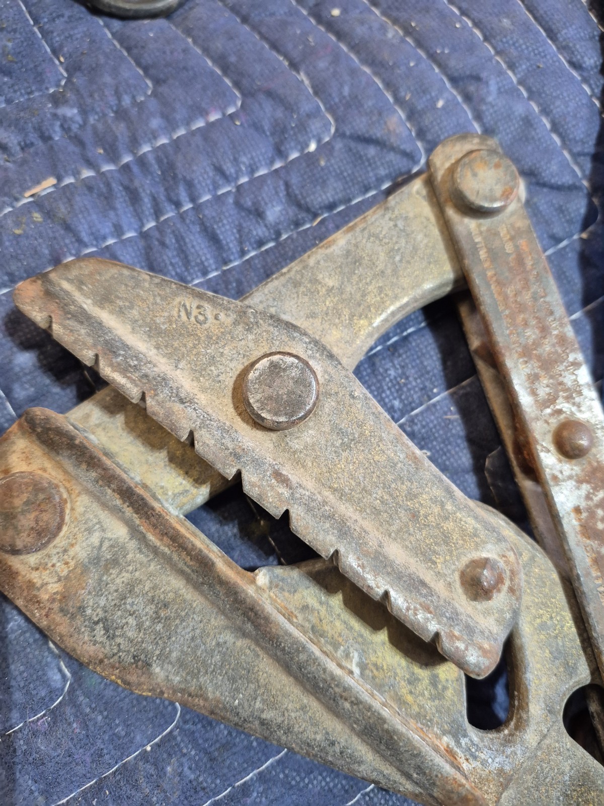 Klein Tools CHICAGO GRIP CABLE PULL WIRE PULLER 1611-30