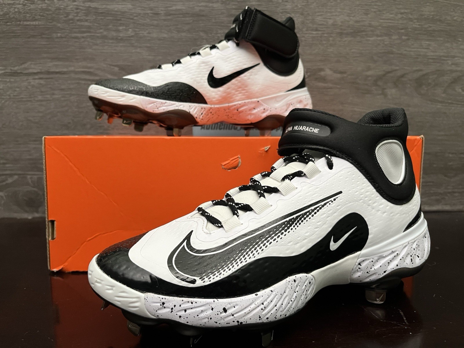 Nike Alpha Huarache Elite 4 Mid Black White Baseball Cleats Size 8.5 FD2744-107