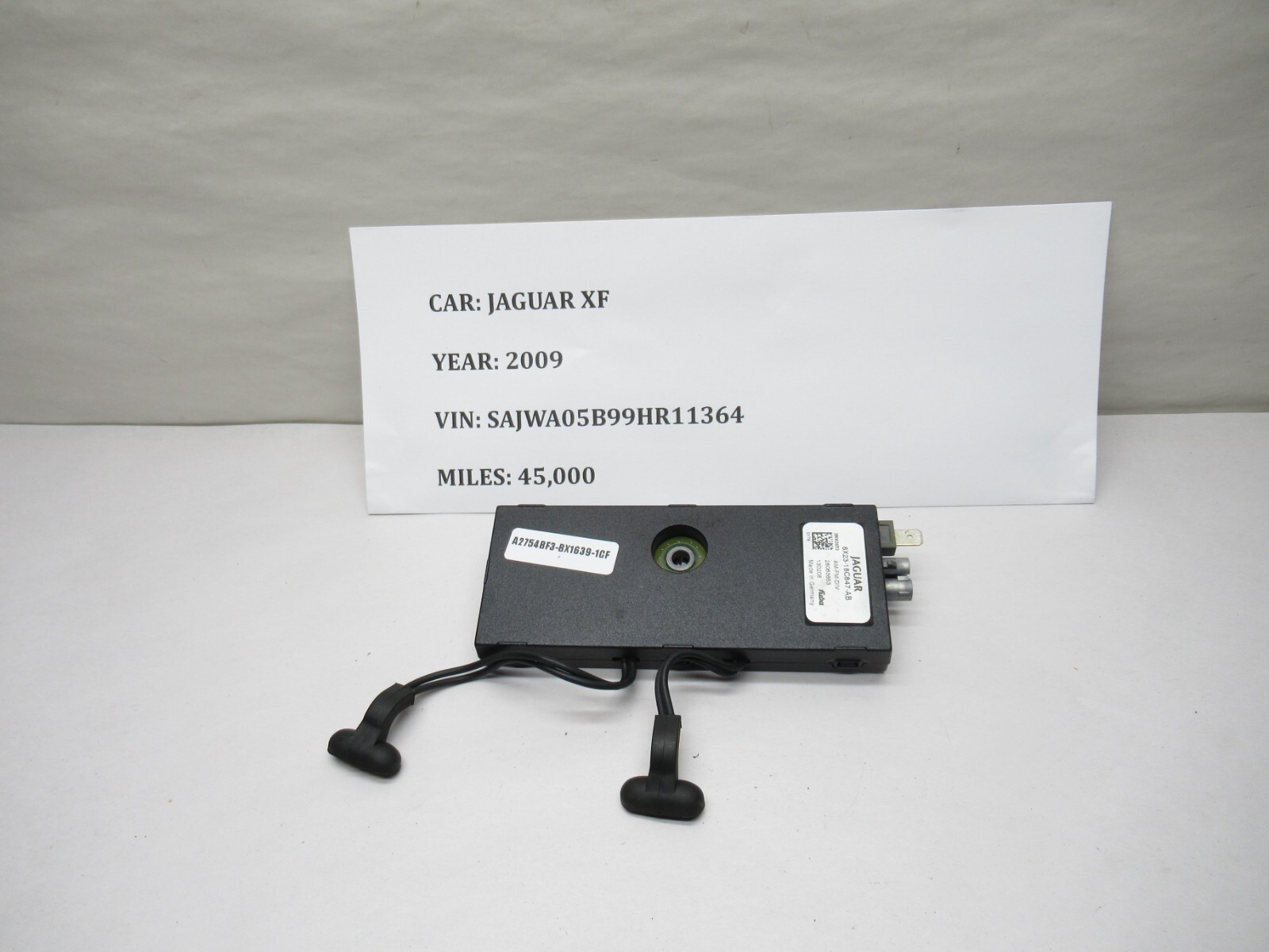 2009-2011 Jaguar XF Amplifier Module 8X23-18C847-AB OEM