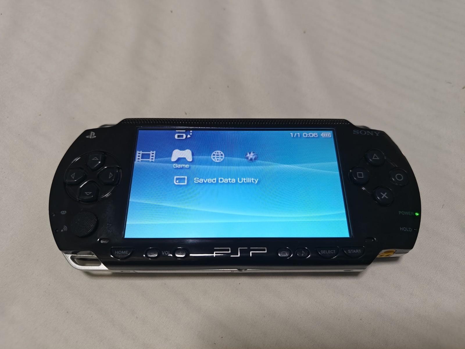 Black Sony PSP 1000 System w/ Charger in great working condition import