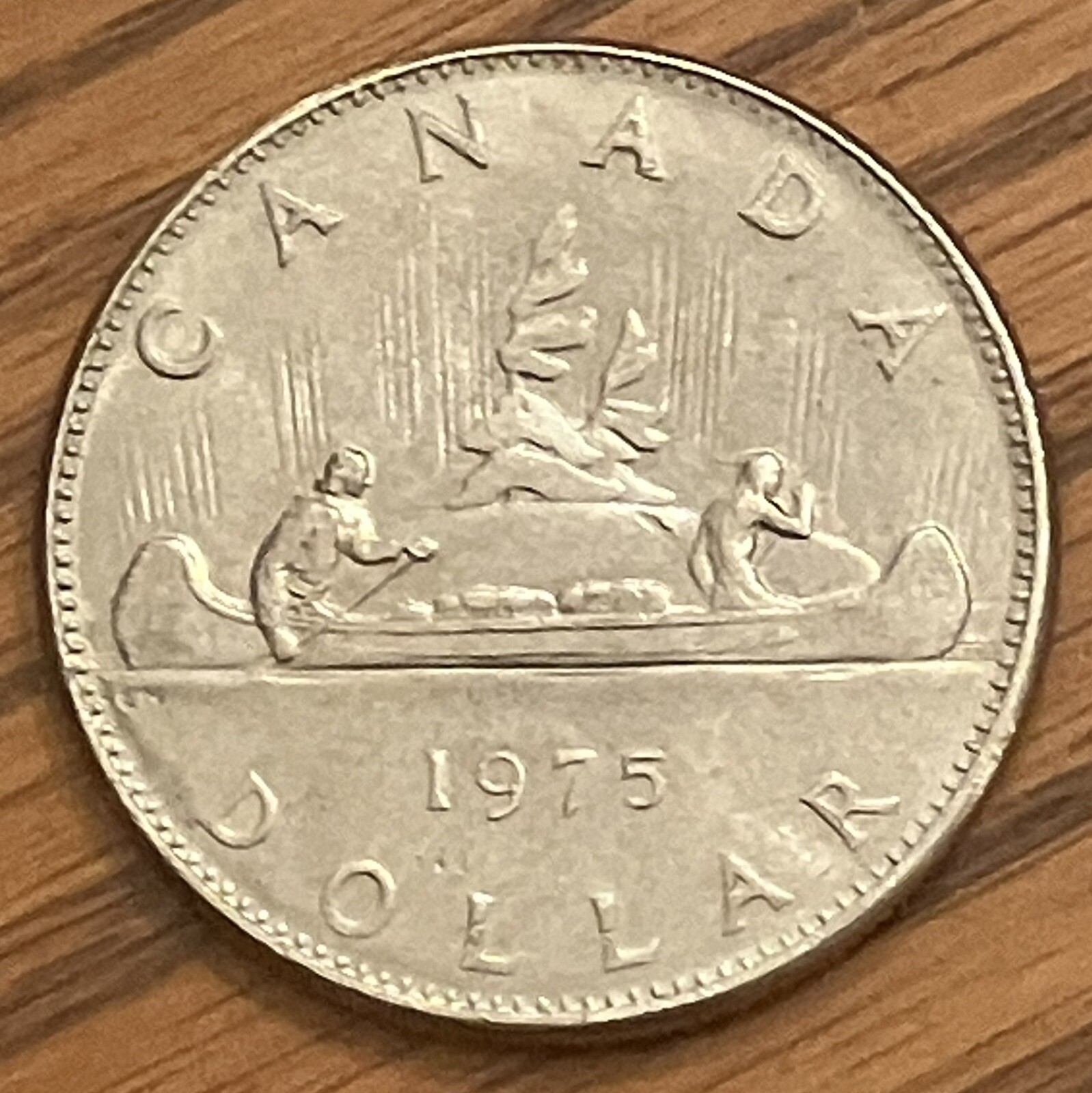 1975 VOYAGEUR Canada $1 one dollar coin **75% off combined shipping**