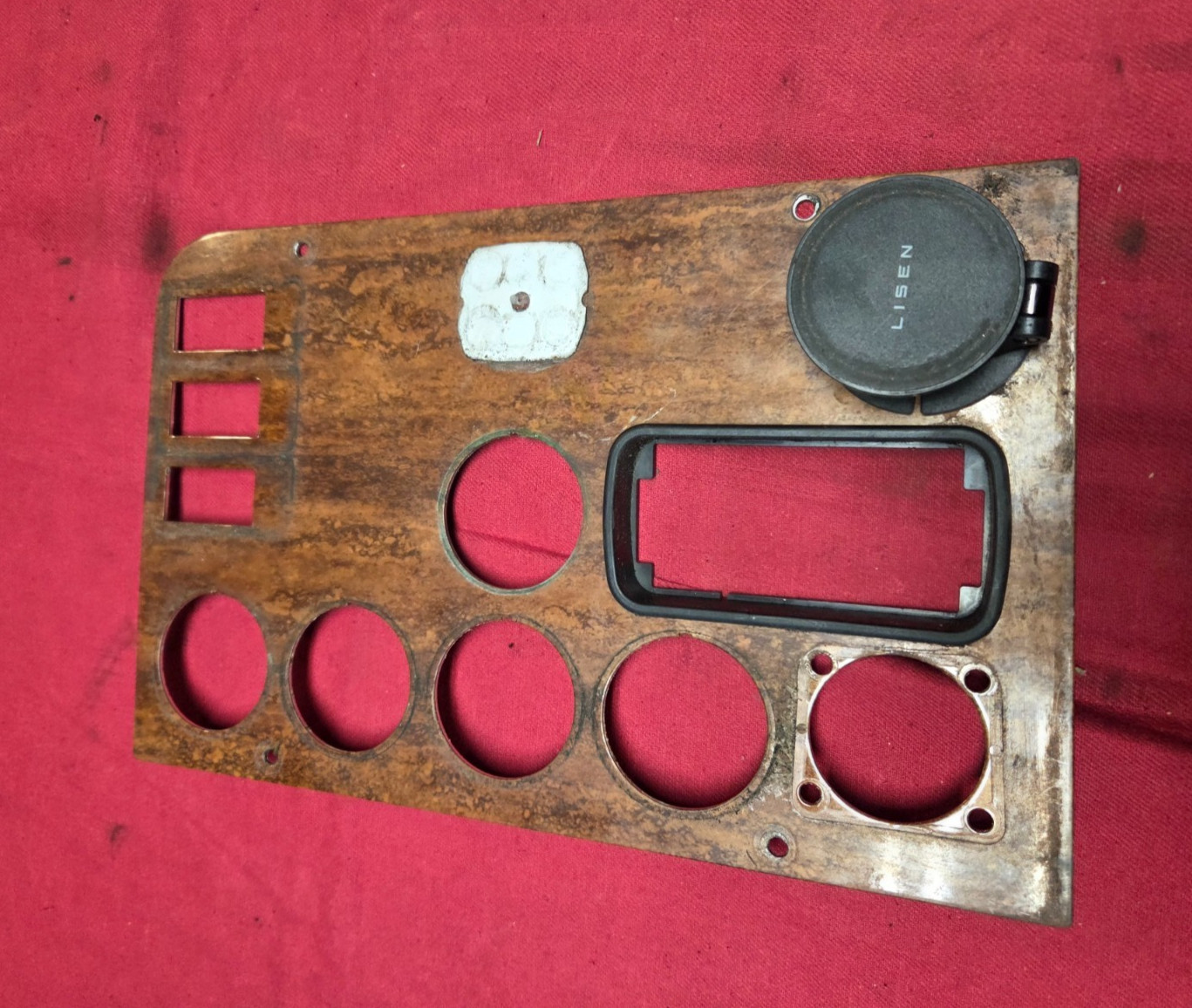TRIM PANEL FREIGHTLINER 22-60660-001 WOOD GRAIN INSTRUMENT DASH COVER,