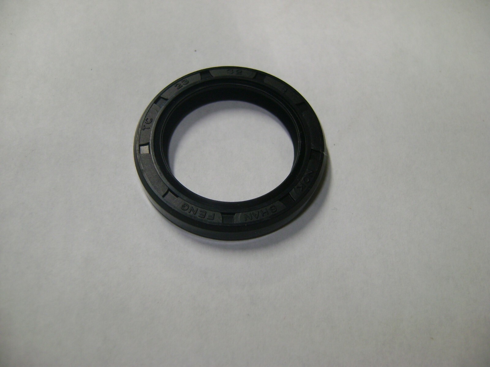 NEW TC 23X32X5 DOUBLE LIPS METRIC OIL / DUST SEAL 23mm X 32mm X 5mm