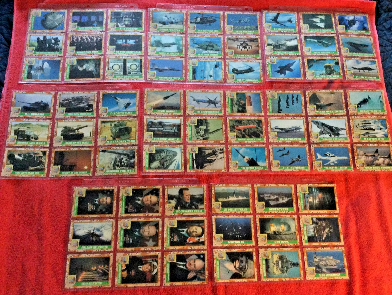 DESERT STORM CARDS COMPLETE SET 8 PLASTIC SLEEVES 70 CARDS 1991