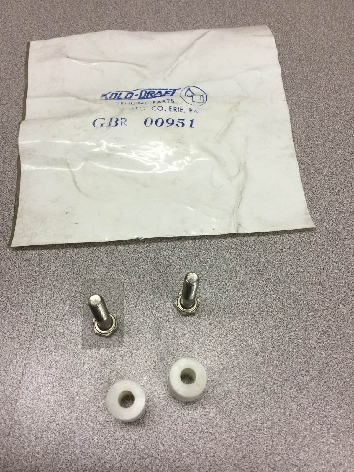Kold Draft Ice Machine p/n GBR 00951 Water Plate Bolt Kit
