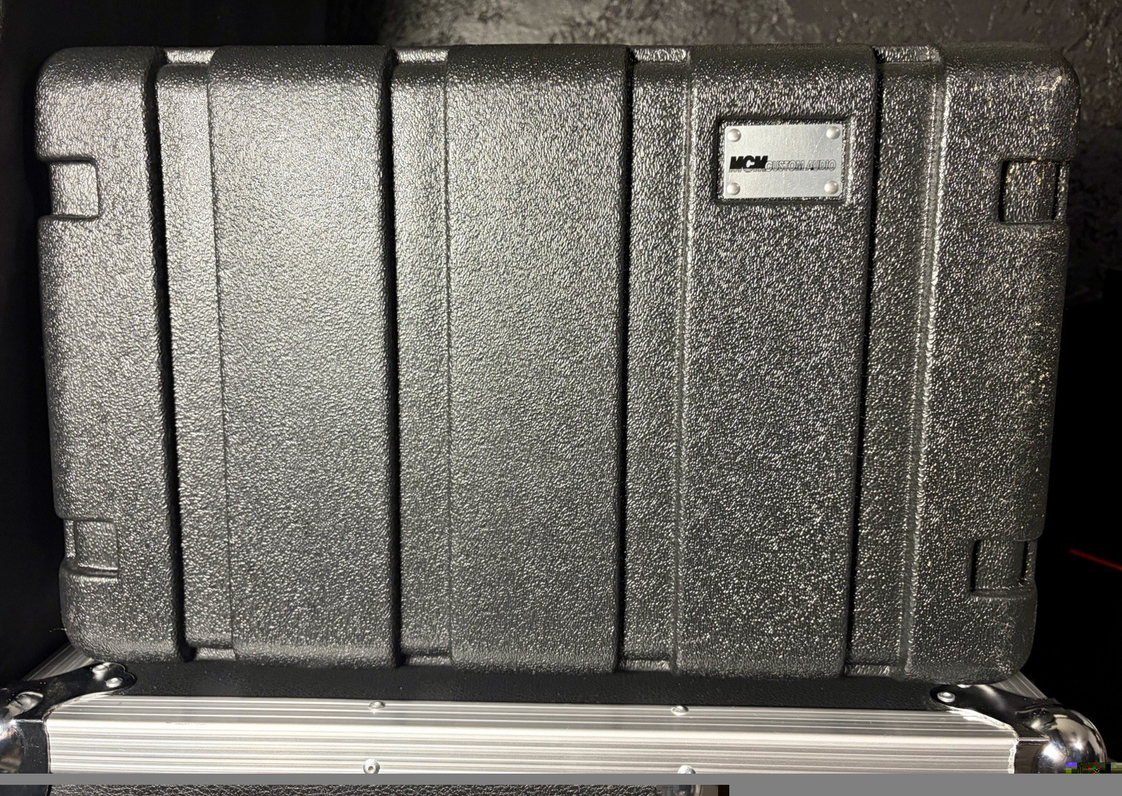 Line 6 POD X3 Pro Rack Bundle w/ FBV Longboard, 7U Case & Manuals