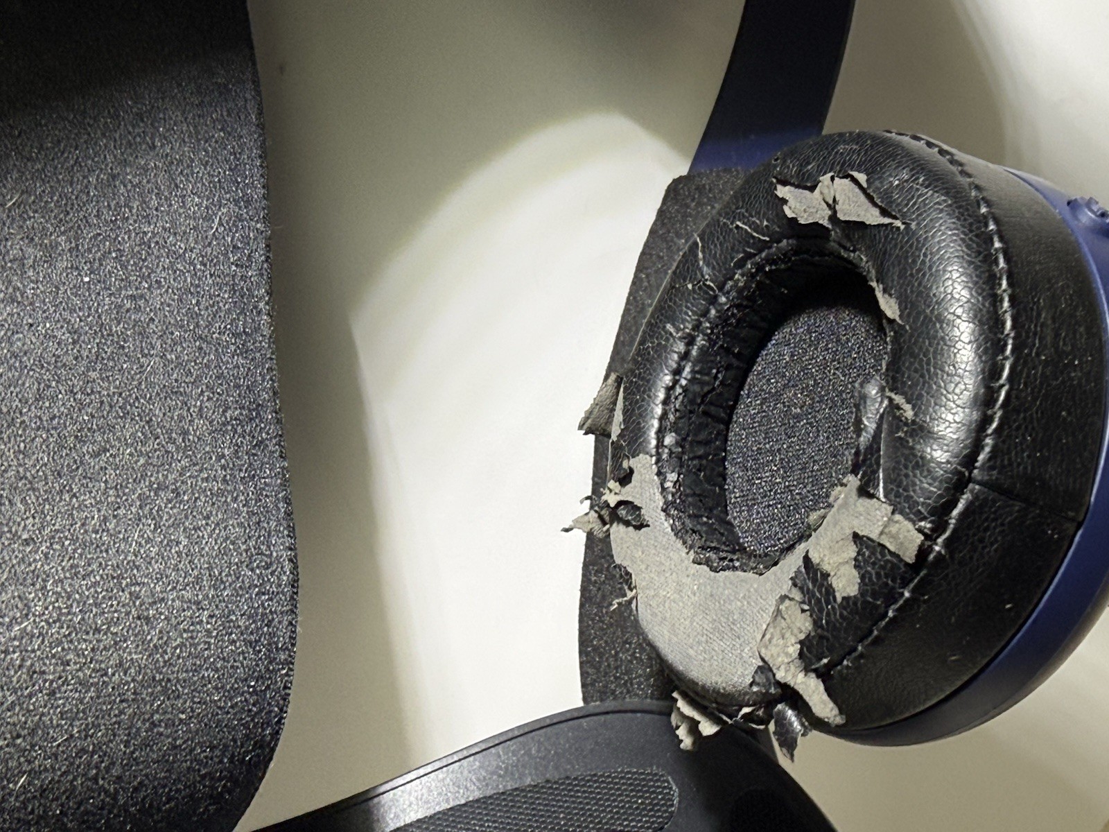 HTC Vive Pro - Headset Only
