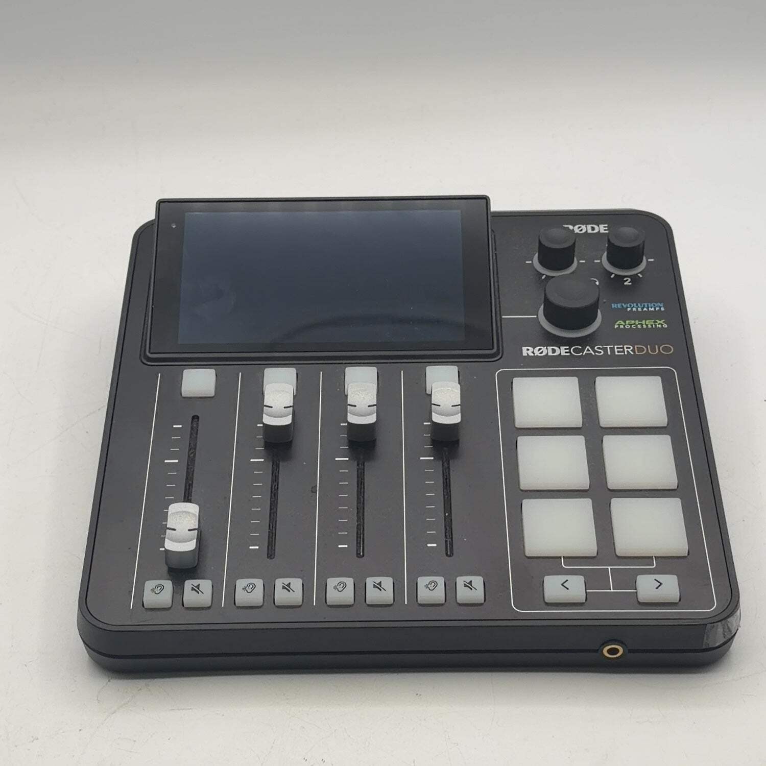 RODE Caster Duo - Production Studio Streaming Mixer