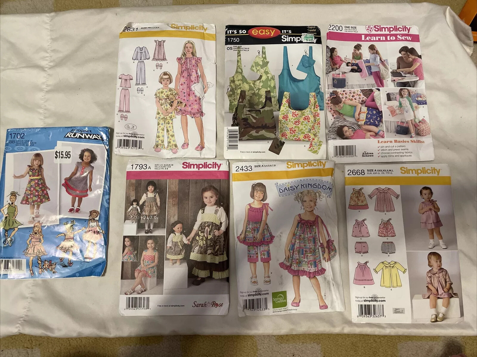 Simplicity Patters Lot of 7