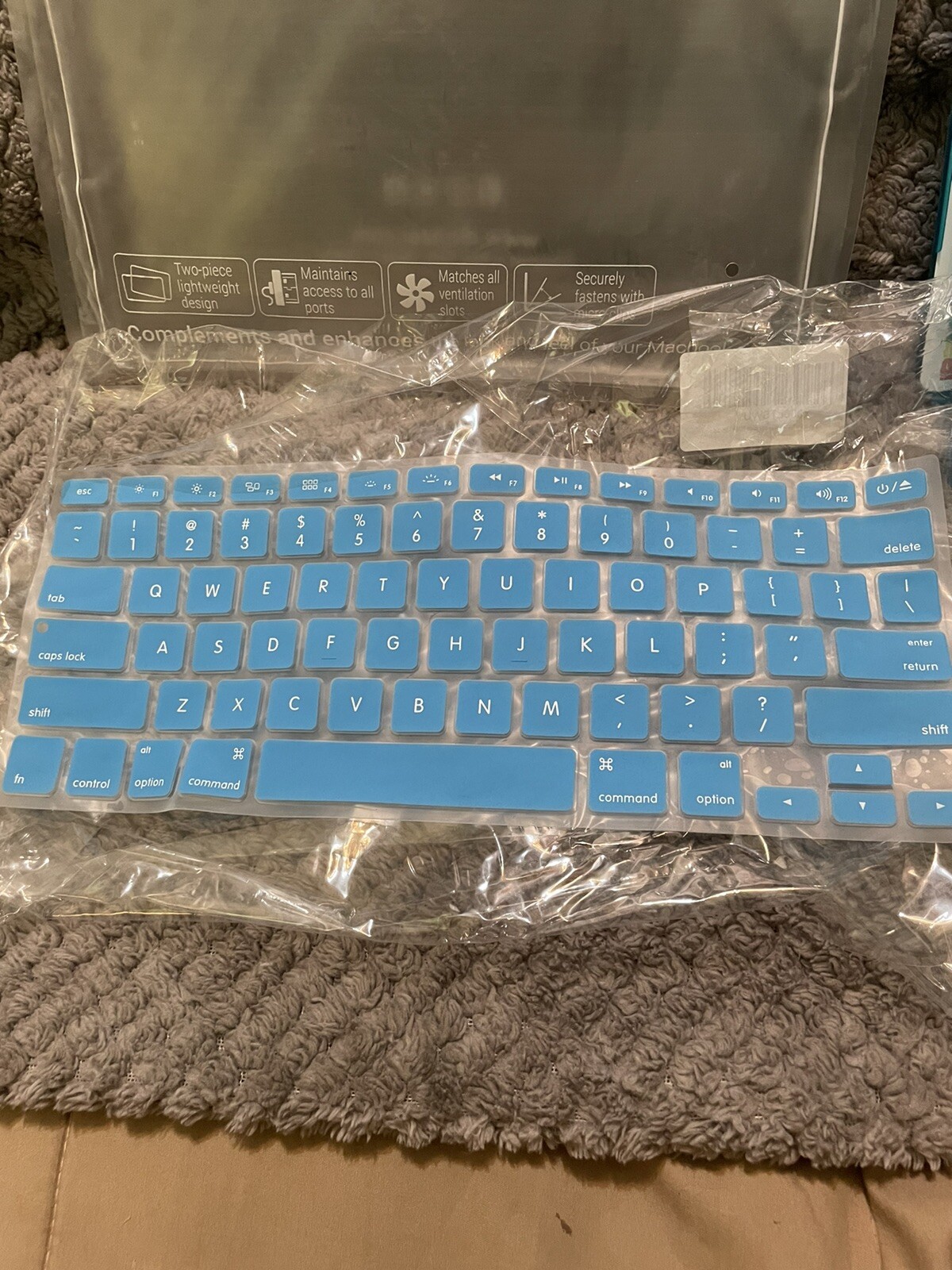 IBENZER Macbook Pro 13 Inch Case Plastic Hard Shell Cover Sky Blue !