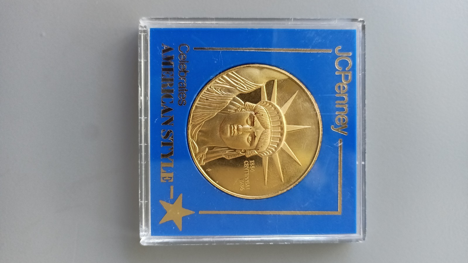 JCPenney Liberty Bronze Token Centennial 1986 in Display Case