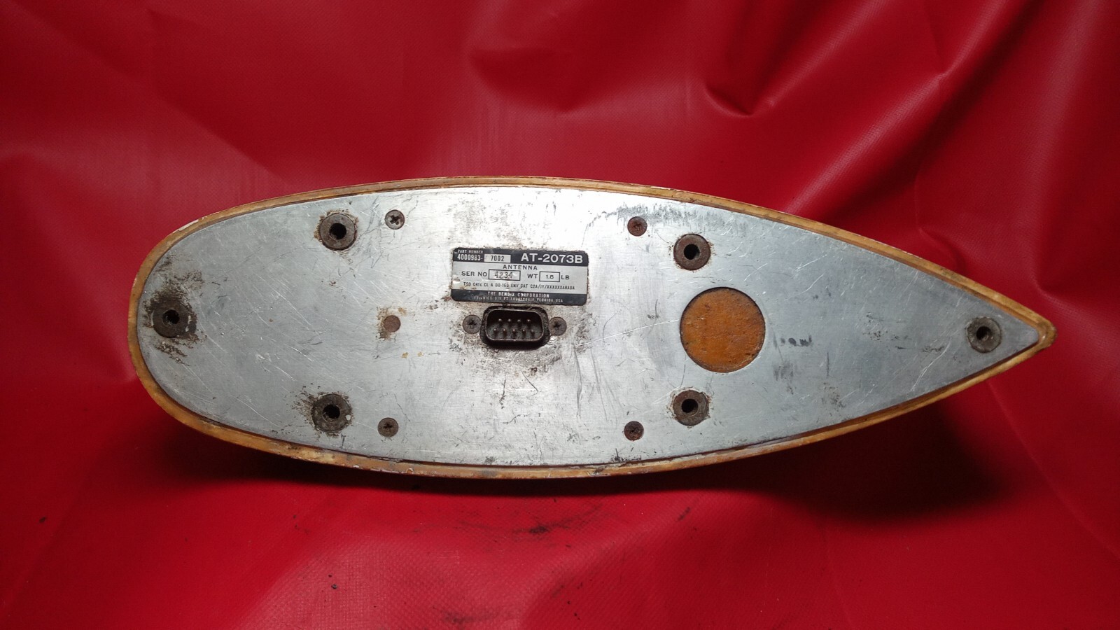 Bendix Antenna Model AT-2073B P/N: 4000983-7002