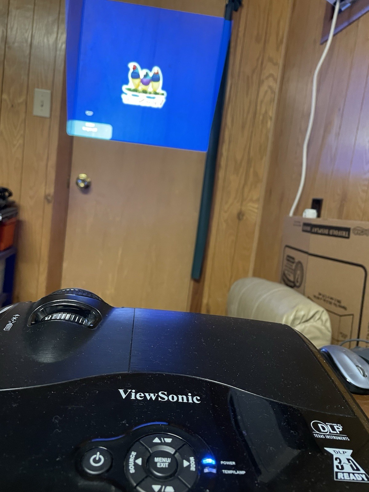 Viewsonic PJD5133 DLP 3D-Ready HDMI / Computer Ready Projector VS14112 NO REMOTE