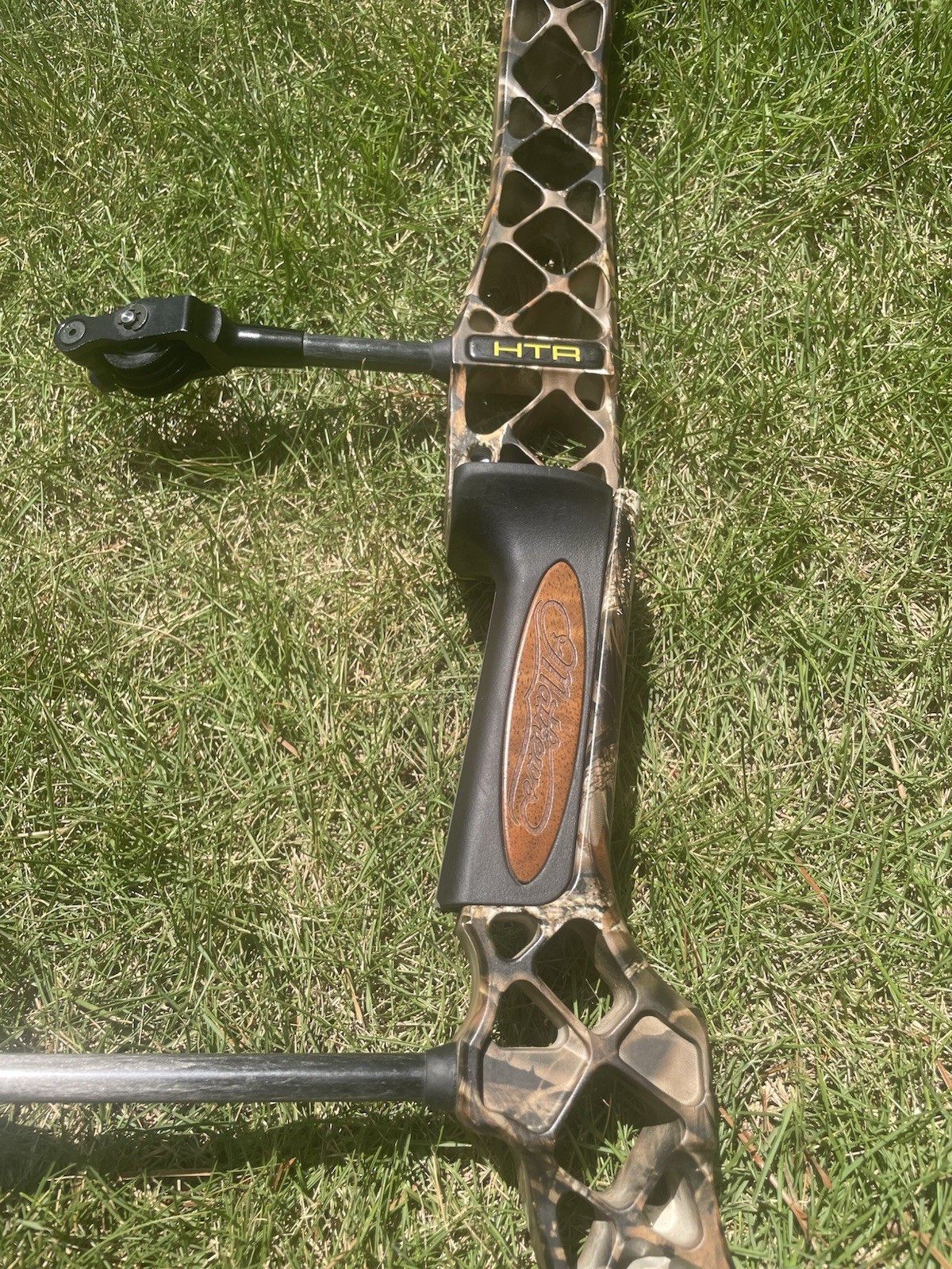 Mathew’s HTR No Cam Left Handed Bow Riser