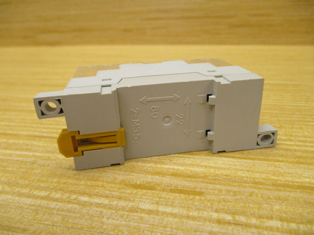 Omron P7SA-14F-ND Relay Socket P7SA14FND W/ Cover