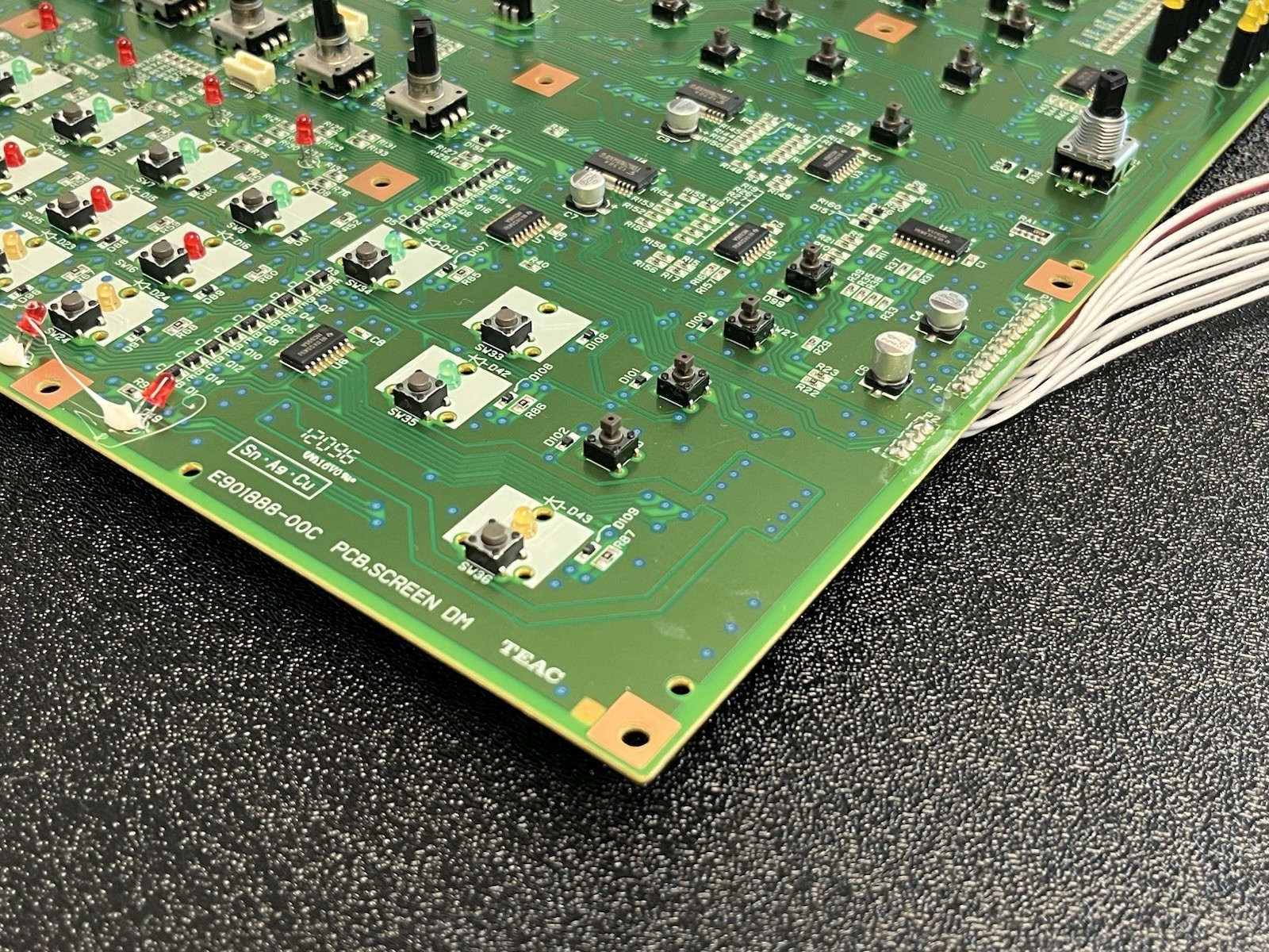 TASCAM TEAC DM-3200 / DM-4800 Screen Board
