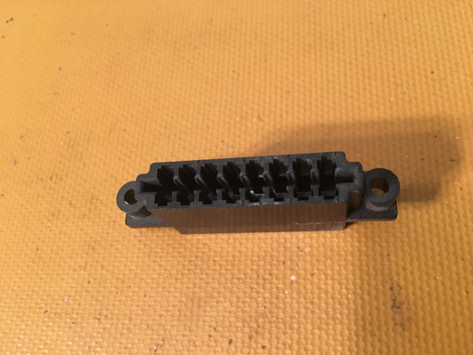 King Bendix 16 pin Dual Edge connector, new.