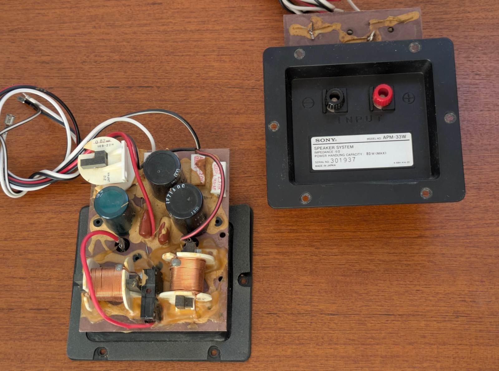 2 Sony APM-33 Crossovers and Tweeter Pots