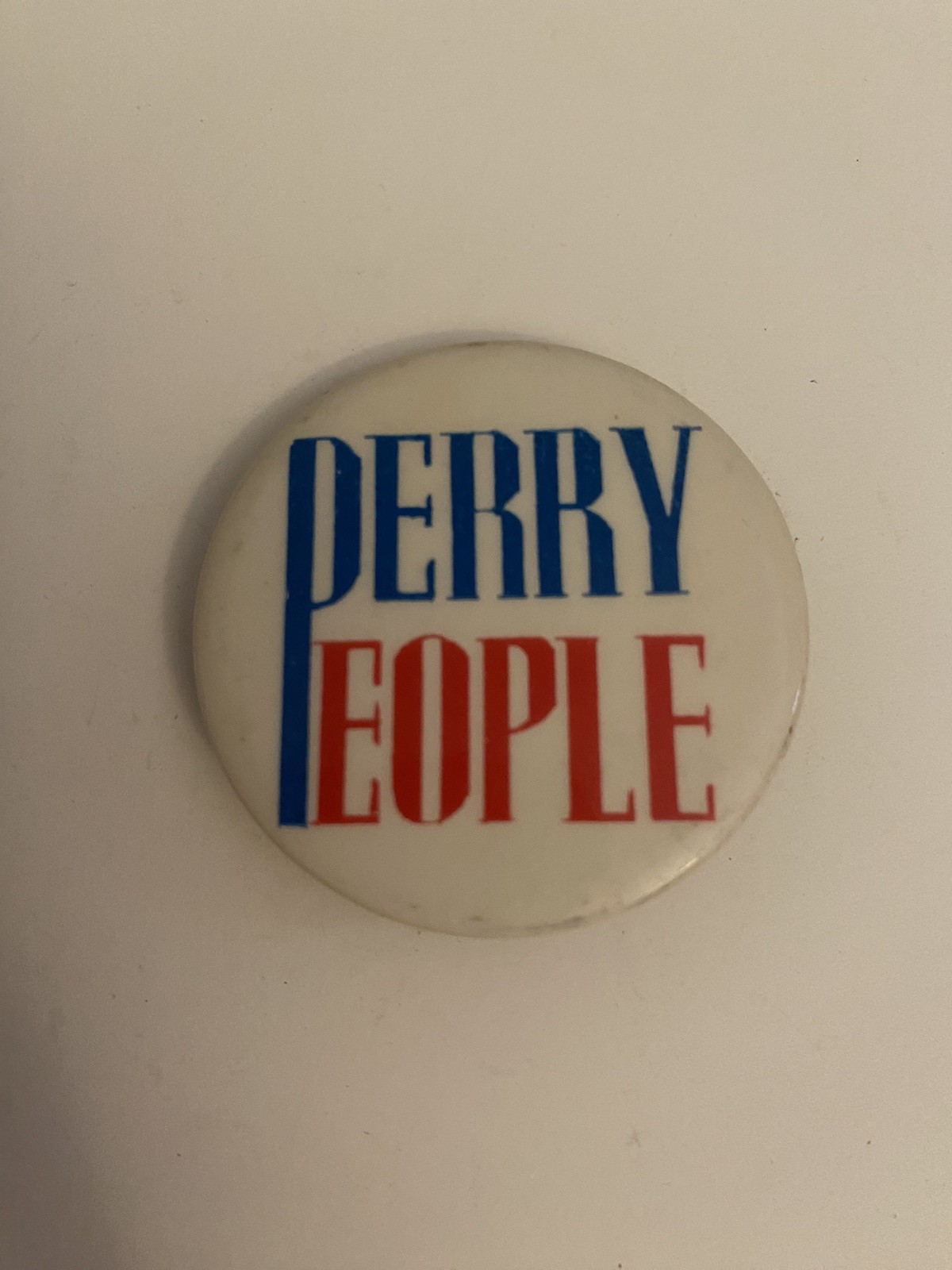 Perry People Pin Back Button P83