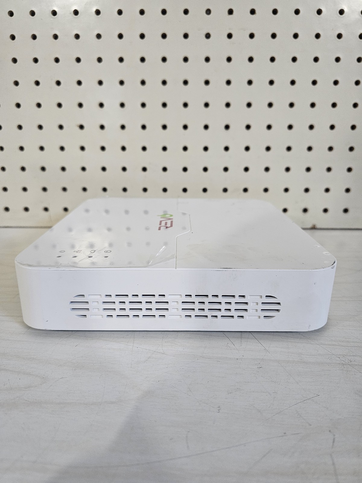 Revo Network Video Recorder Model: RU4NVR2 1TB