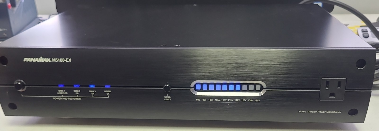 Panamax M5100-EX Surge Protector 11-Outlets Power Conditioner (MPP019820)