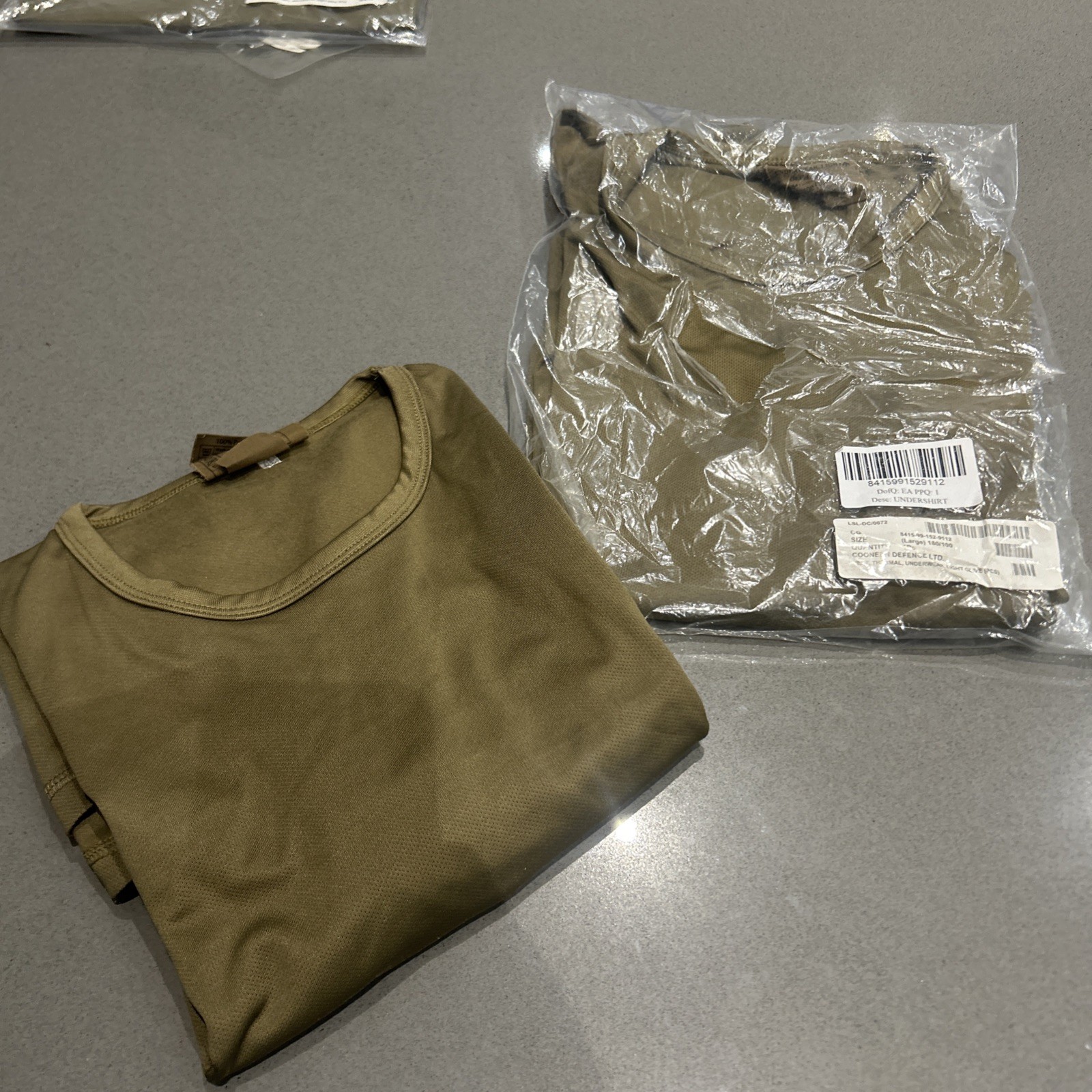Genuine British Army Light Olive Thermal Long Sleeve Top - large, new and used