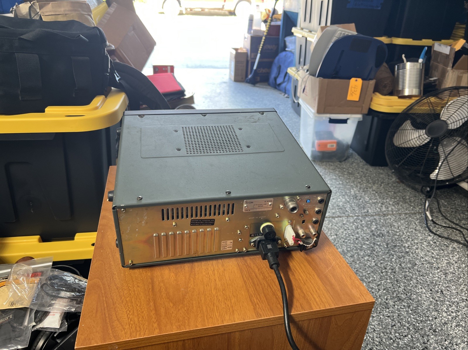 Icom IC-R7000 Communications Receiver Serial#13283 Powers On