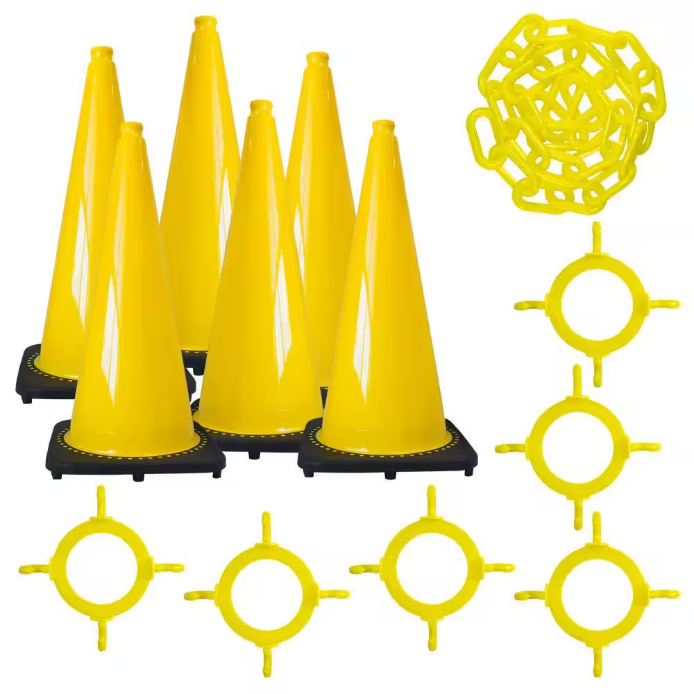 28 In. Yellow Traffic Cone and Chain Kit
