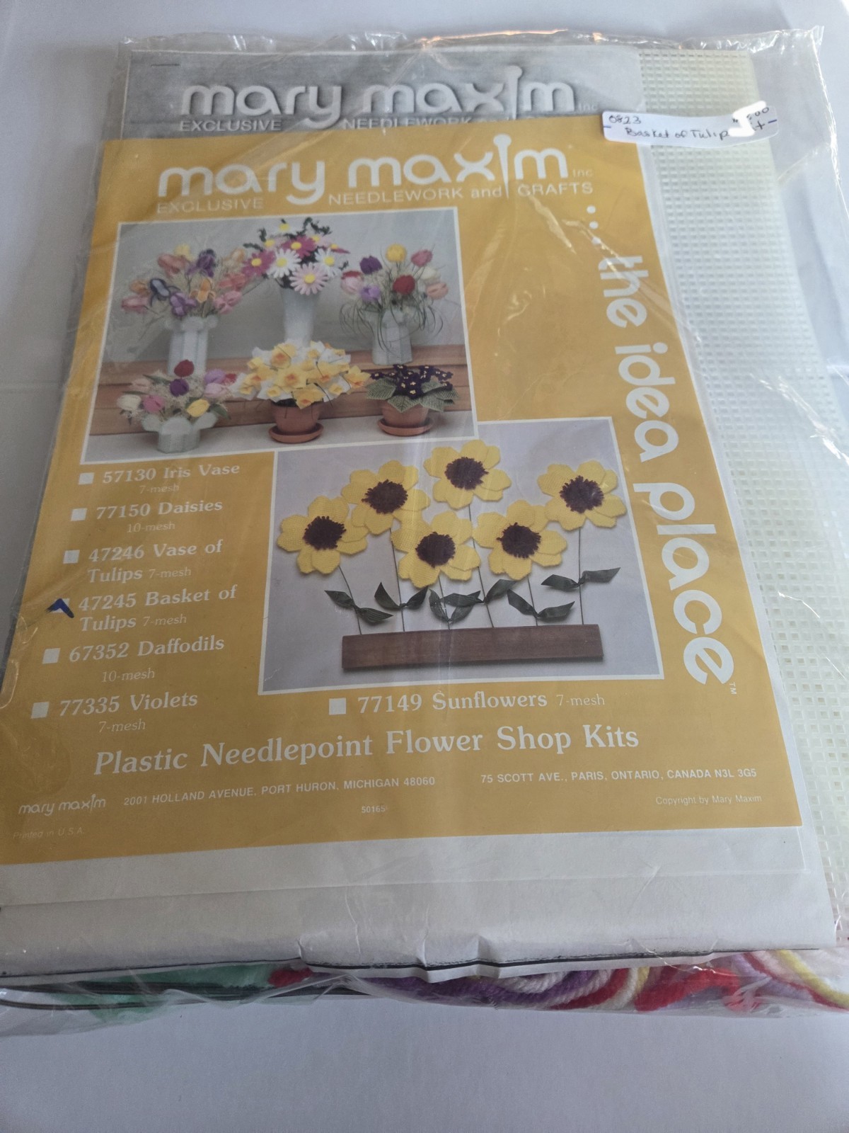Mary Maxim Plastic Needlepoint Kit Basket of tulips 7 mesh 47245 NEW & SEALED