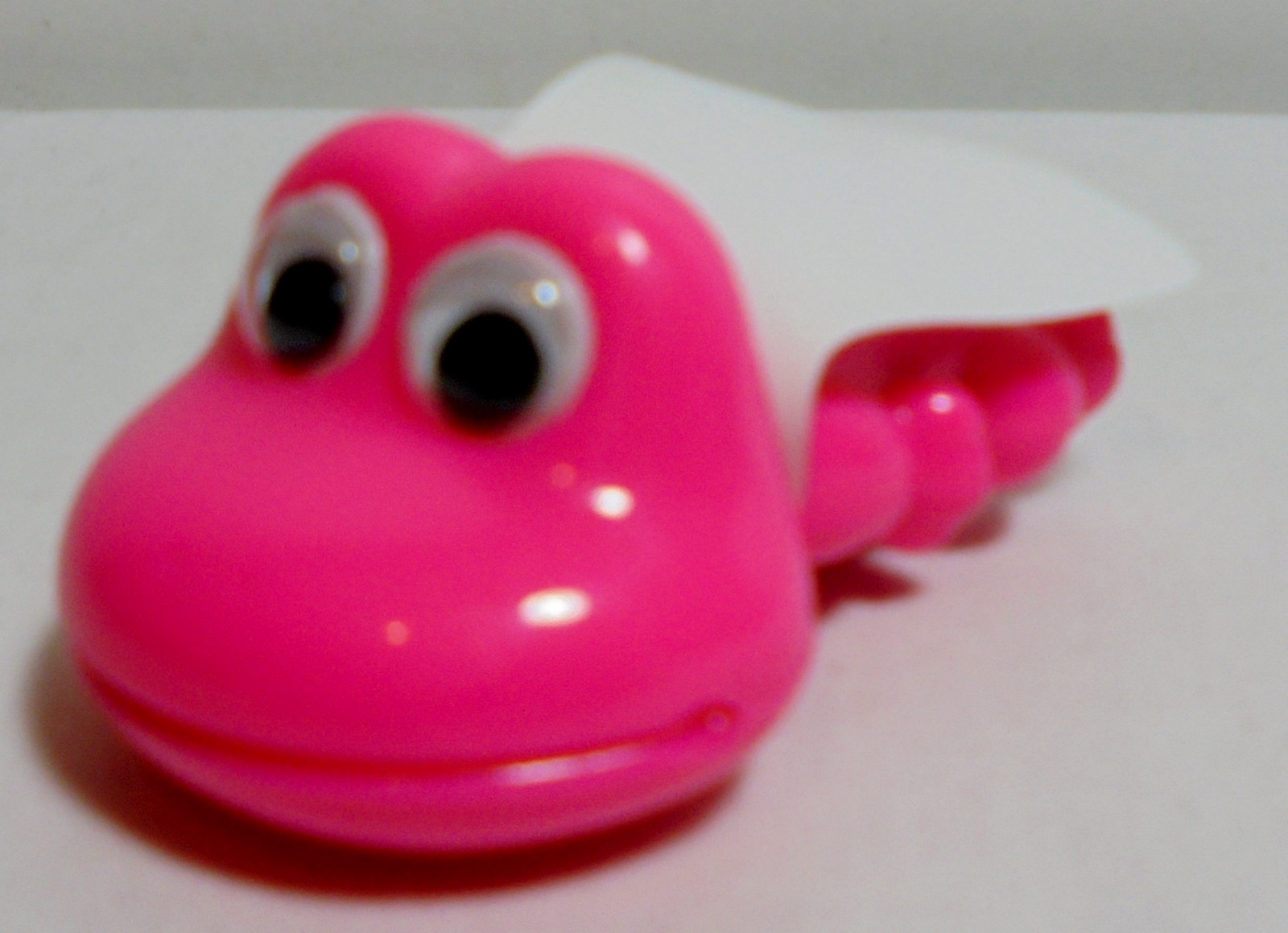 STATIONERY VTG 80's SUPER FROG 2.5'' PURPLE PLASTIC PENCIL SHARPENER UNUSED