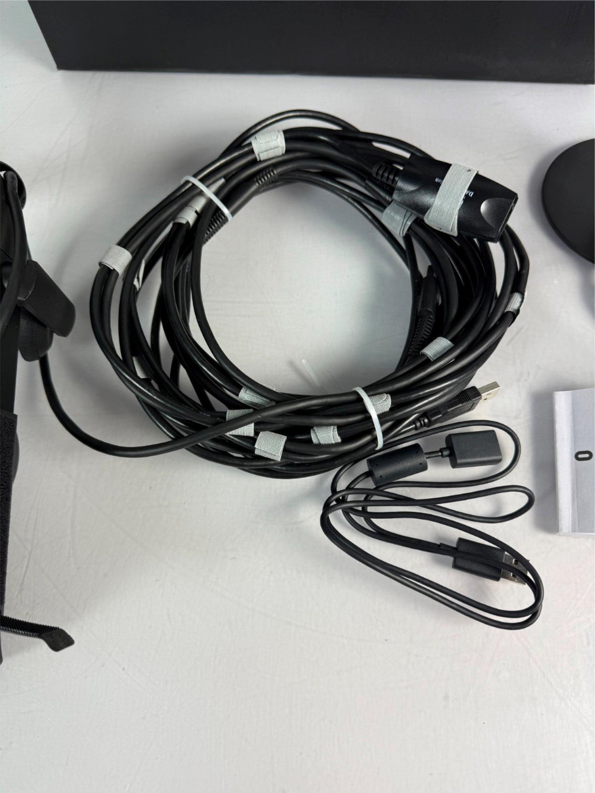 Oculus Rift CV1 VR Headset with Sensor, Cables & Box (No Controllers)